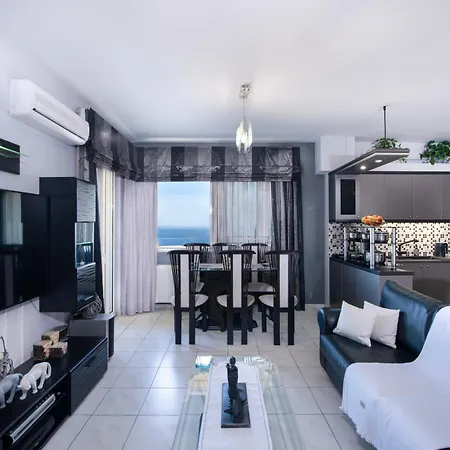 Elegance Sea View *